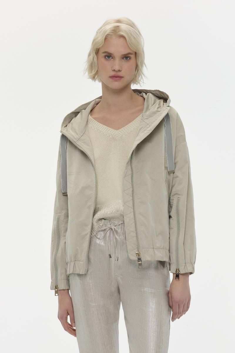 a10e75e1-5b10-4271-a621-818326090072_size800x1200_cropCenter